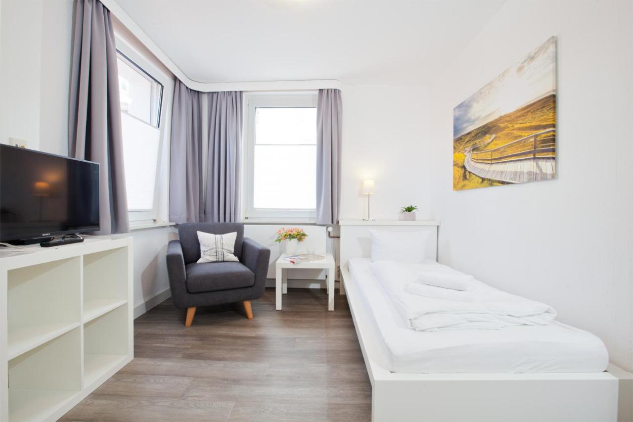 Haus Menno Janssen - Einzelzimmer Norderney Buitenkant foto